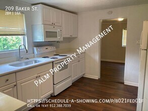 209 Baker St in Savannah, GA - Building Photo - Building Photo