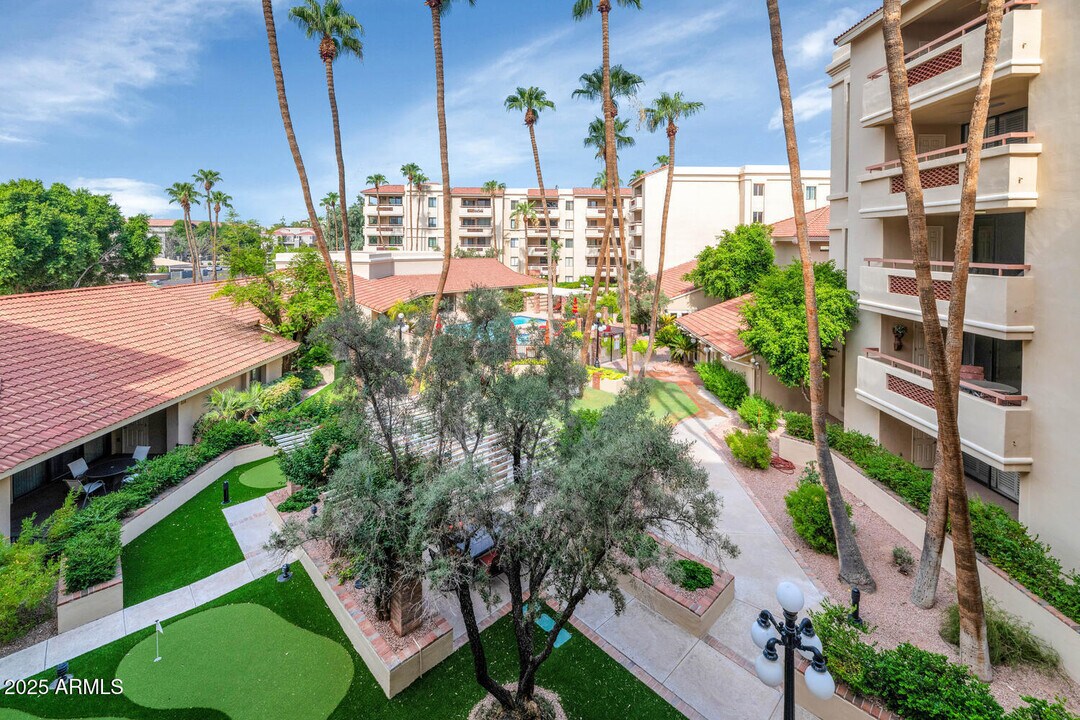 4200 N Miller Rd in Scottsdale, AZ - Building Photo