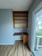 1303 E Division St in Bolivar, MO - Building Photo - Building Photo