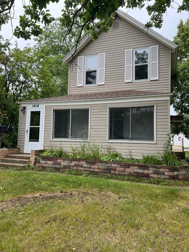 1414 Beltrami Ave NW, Unit B