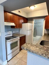 5672 Rock Island Rd in Tamarac, FL - Building Photo - Building Photo
