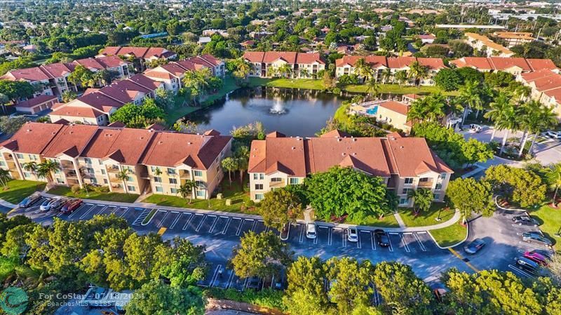 310 Villa Cir in Boynton Beach, FL - Foto de edificio