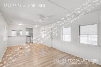 7849 SE Eagle Ave in Hobe Sound, FL - Building Photo - Building Photo