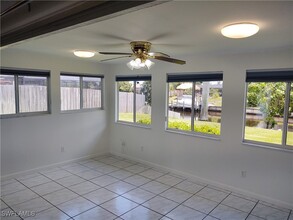 3113 SE 17th Ave in Cape Coral, FL - Building Photo - Building Photo