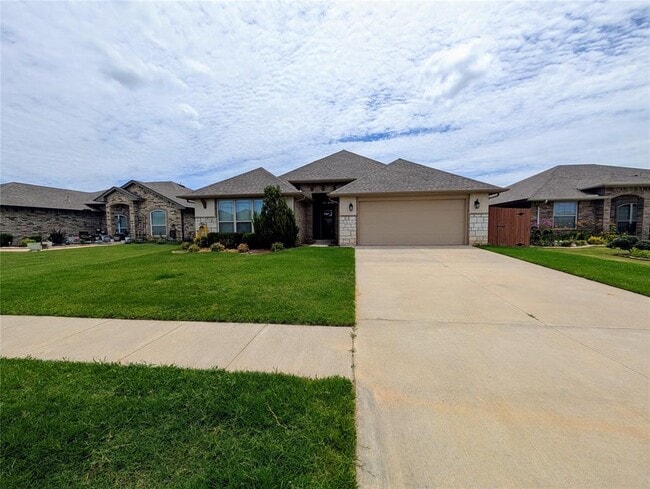 3808 Manderly Pl in Norman, OK - Building Photo - Building Photo