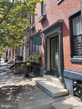 338 S 16th St in Philadelphia, PA - Building Photo - Building Photo