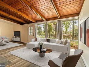 3026 Cedar Hill Rd in Falls Church, VA - Building Photo - Building Photo