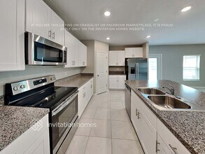 7123 Amelia Cove Ct in Sun City Center, FL - Foto de edificio - Building Photo