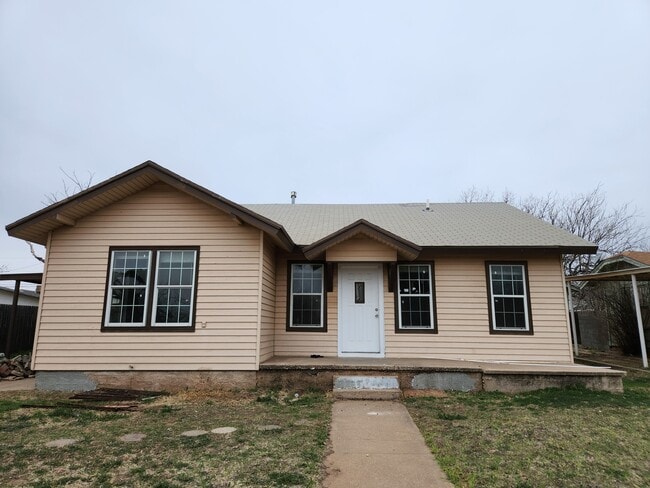 property at 1404 Nolan St