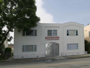 1762 E 3rd St in Long Beach, CA - Foto de edificio - Building Photo