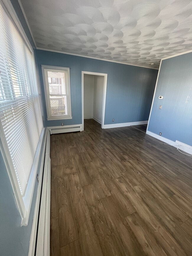 19 Chestnut St, Unit 19 chestnut st in Pawtucket, RI - Building Photo - Building Photo