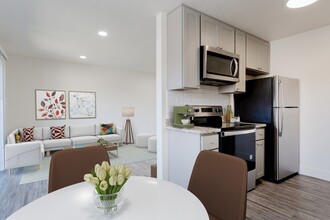 Spring Ridge Apartments in Hayward, CA - Building Photo - Building Photo