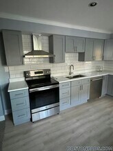 21 Emery St in Medford, MA - Building Photo - Building Photo