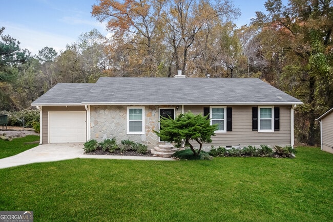 property at 3773 Kathryn Dr SW