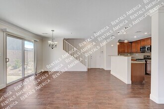 10732 Mystic Shore Ave in Las Vegas, NV - Building Photo - Building Photo