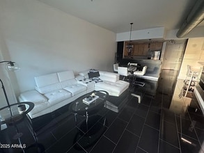 310 S 4th St in Phoenix, AZ - Building Photo - Building Photo