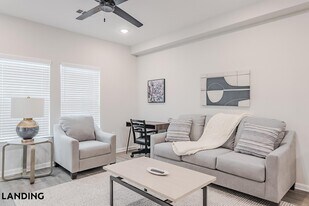 1650 Harris Hill Rd, Unit 06-6306 in San Marcos, TX - Building Photo