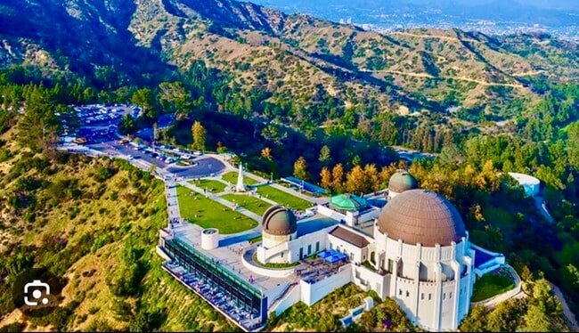 property at 2618 N Vermont Ave