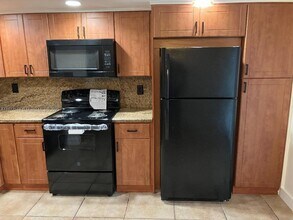 8730 SW 133rd Avenue Rd in Miami, FL - Building Photo - Building Photo