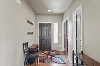 315 Granite Loop in Newport, WA - Building Photo - Building Photo