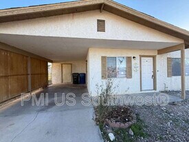 1842 Gem St in Bullhead City, AZ - Building Photo