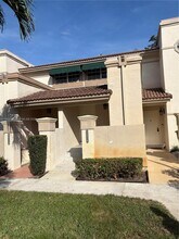 6579 Via Regina in Boca Raton, FL - Building Photo - Building Photo
