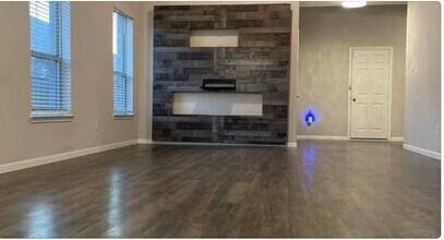 12931 Ilderton Dr in Atascocita, TX - Building Photo - Building Photo