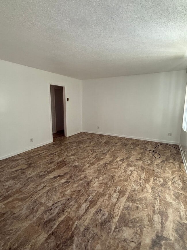 101-103 N Redwood Ln in Muncie, IN - Building Photo - Building Photo