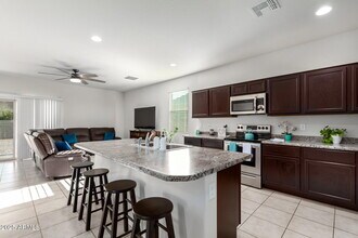 11473 E Aster Ln in Florence, AZ - Building Photo - Building Photo