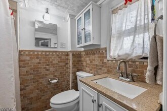 25 Rosalie St, Unit A in Manville, NJ - Building Photo - Building Photo