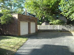 2010 Harwitch Rd-Unit -B in Columbus, OH - Building Photo - Building Photo