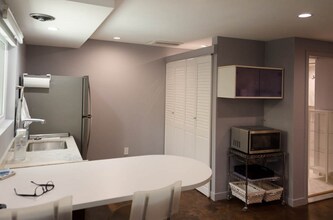 22054 De La Guerra St in Los Angeles, CA - Building Photo - Building Photo