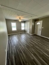 2126 N 15th St in Terre Haute, IN - Foto de edificio - Building Photo