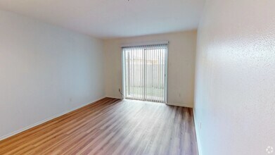 Cleary Pointe Apartments in Metairie, LA - Building Photo - Building Photo