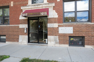 1015 N Campbell Ave in Chicago, IL - Building Photo - Building Photo