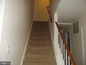 8210 Riverside Rd in Alexandria, VA - Building Photo - Building Photo