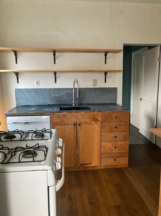 437 N Aurora St, Unit #2