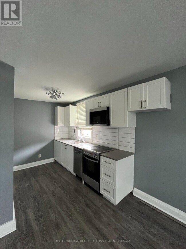 53-253 Dawes Rd in Toronto, ON - Building Photo - Building Photo