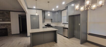 240 Vicks Cir in Centerton, AR - Building Photo - Building Photo