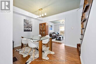 576 Ontario St in Toronto, ON - Building Photo - Building Photo