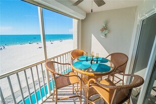 26000 Hickory Blvd in Bonita Springs, FL - Building Photo