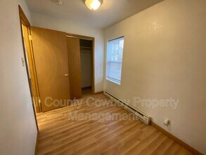 1557 W Jefferson St in Laramie, WY - Building Photo - Building Photo