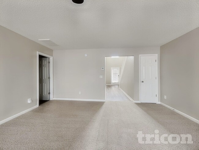 4928 Bryant Dr in Snellville, GA - Foto de edificio - Building Photo