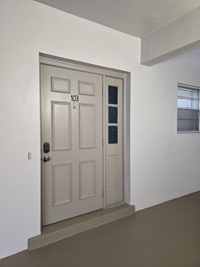2461 SW 82nd Ave in Davie, FL - Building Photo - Building Photo