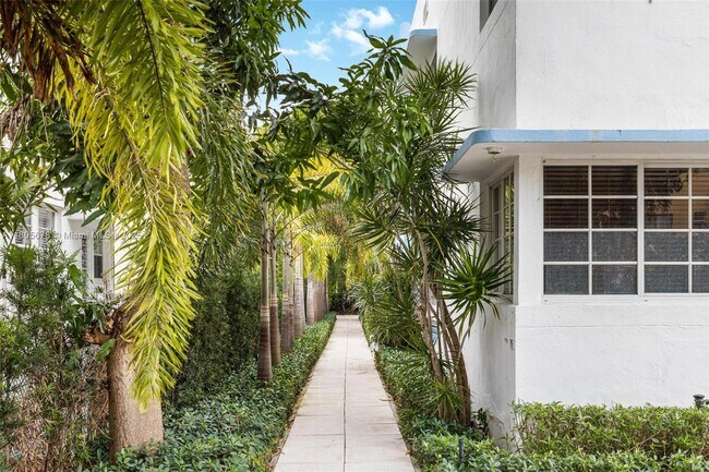 1610 Pennsylvania Ave in Miami Beach, FL - Building Photo - Building Photo