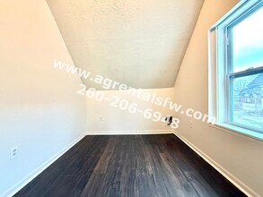 2639 Indiana Ave in Fort Wayne, IN - Building Photo - Building Photo