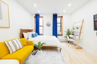 1597 York Ave in New York, NY - Building Photo