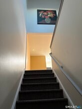 295 Redstone Hl Rd in Bristol, CT - Building Photo - Building Photo