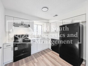 105 Rosalynn Cir in Lakeland, FL - Building Photo - Building Photo