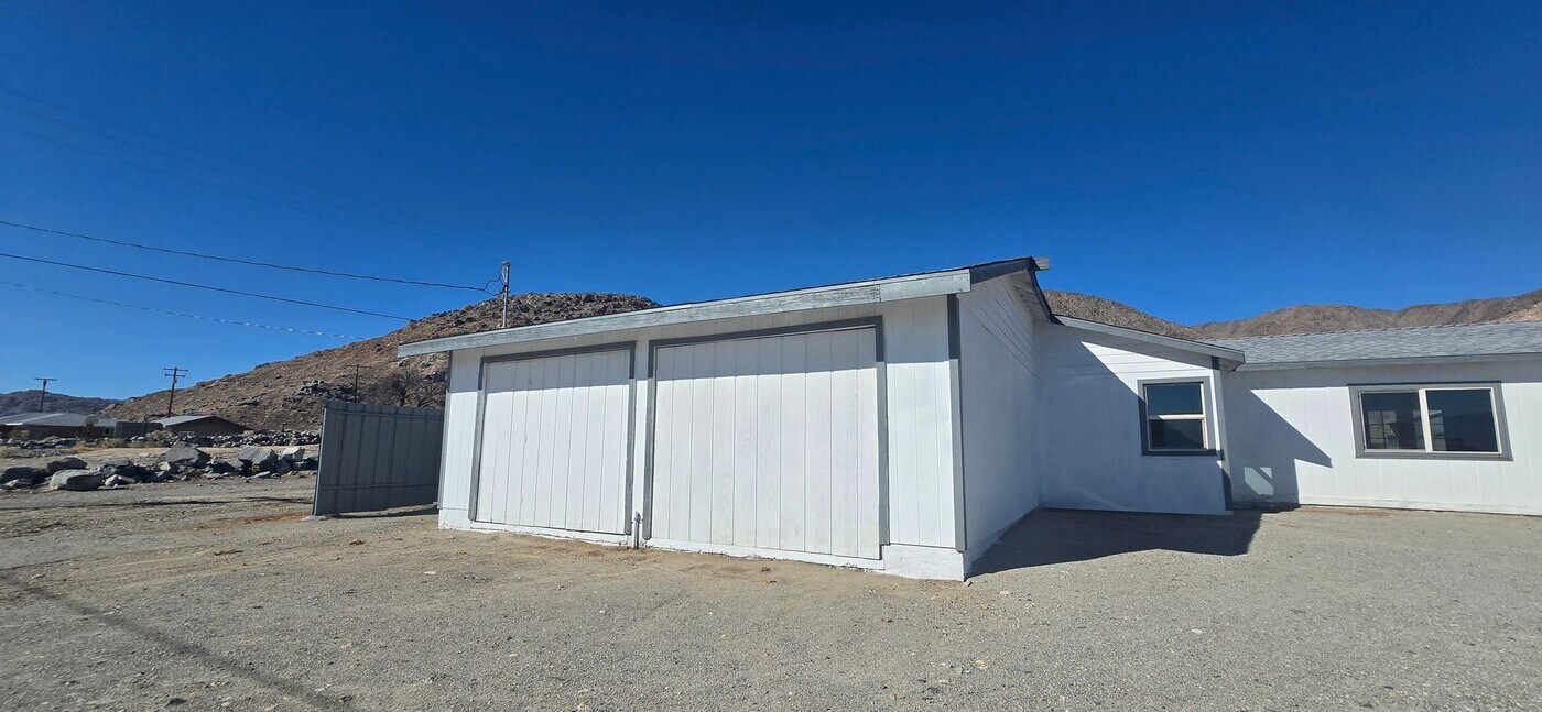 12164 A St in Trona, CA - Building Photo